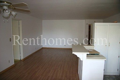 2nd image of 7835 Cowles Mountain Ct Unit B29
