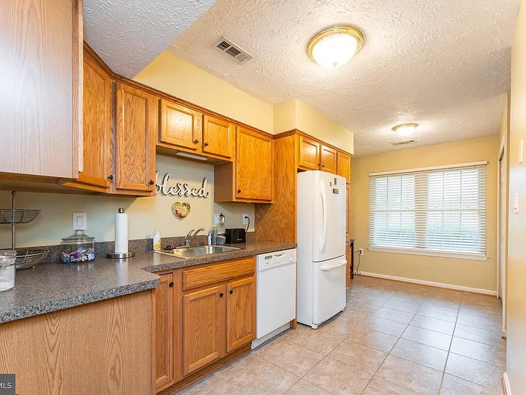 6006 Bobcat Ct — Photo 15