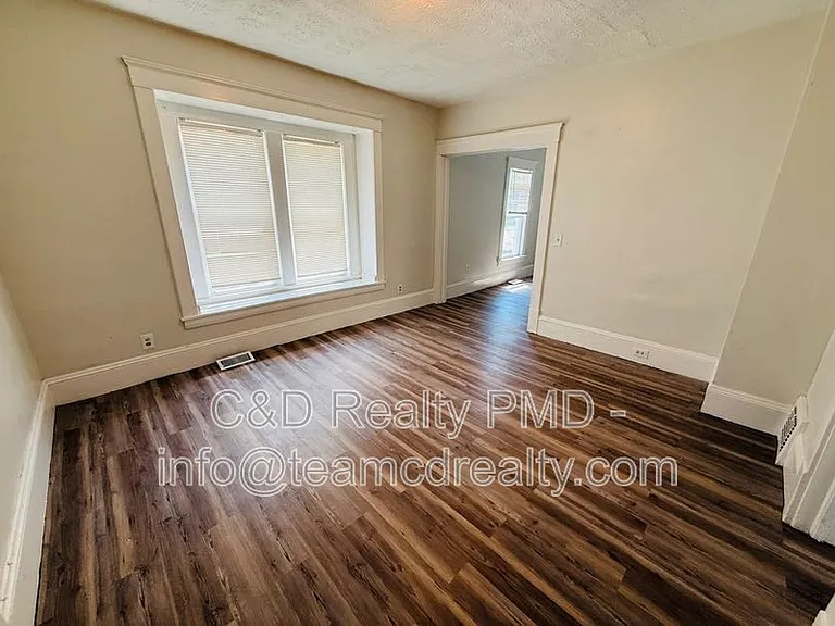 1209 E 167th St — Photo 23