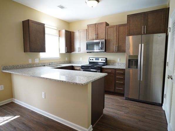 The Lenox Townhomes - Tullahoma, TN., 156 Silver St, Tullahoma, TN 37388