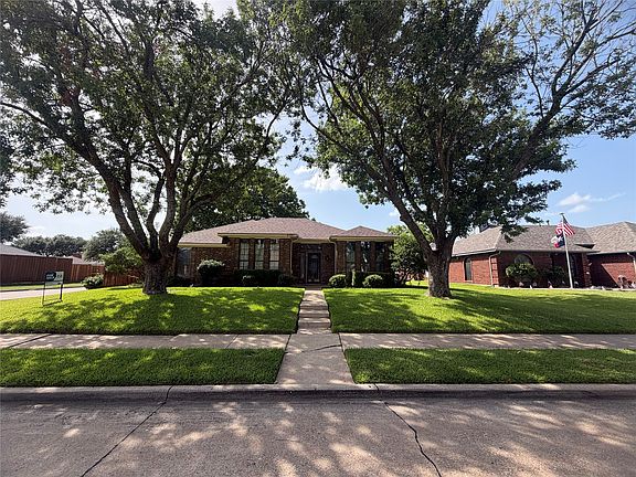 4th image of 2701 Beau Dr