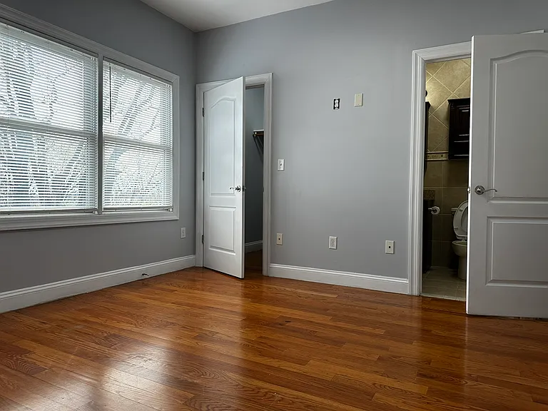 187 Zabriskie St #2 — Photo 21