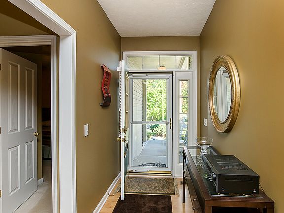4th image of 615 Stockbridge Dr