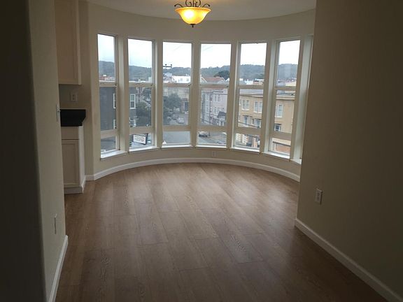 4th image of 405 12th Ave APT 302