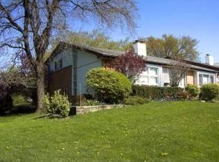 1119 Shermer Rd, Northbrook, IL 60062