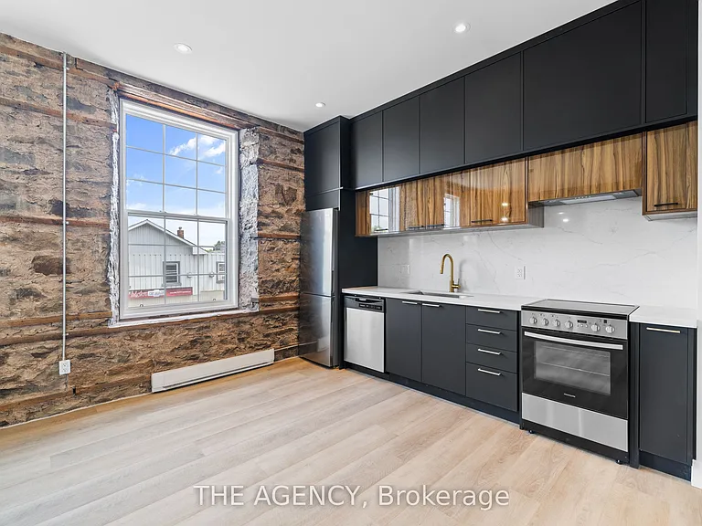 163 Main St E #202 — Photo 10