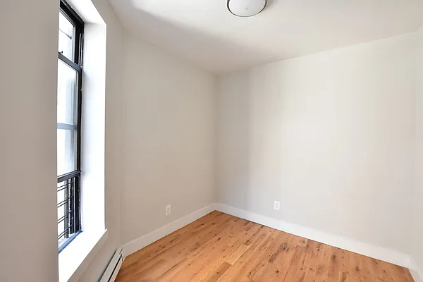 Rented by Clove Realty LLC | media 24