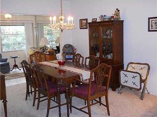 5th image of 2752 N Palm Aire Dr