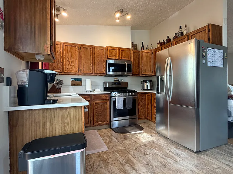 6750 Reedyke Cir — Photo 30