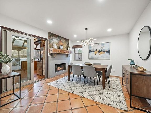 4th image of 941 Redbud Rd