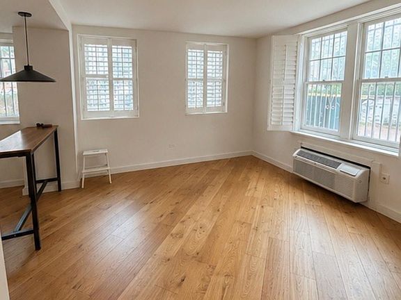 3rd image of 2410 20th St NW APT 1