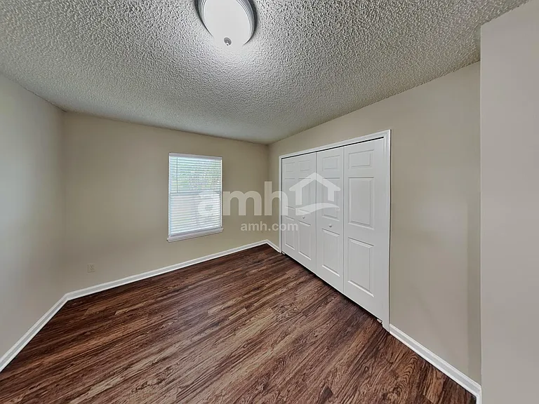 11062 Gullwing Ct — Photo 14