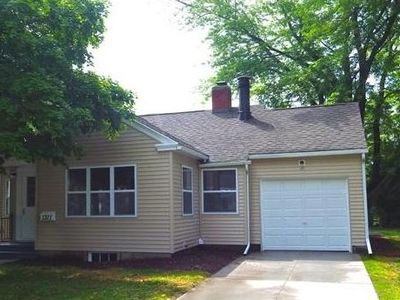 1311 Bismarck St, Green Bay, WI, 54301