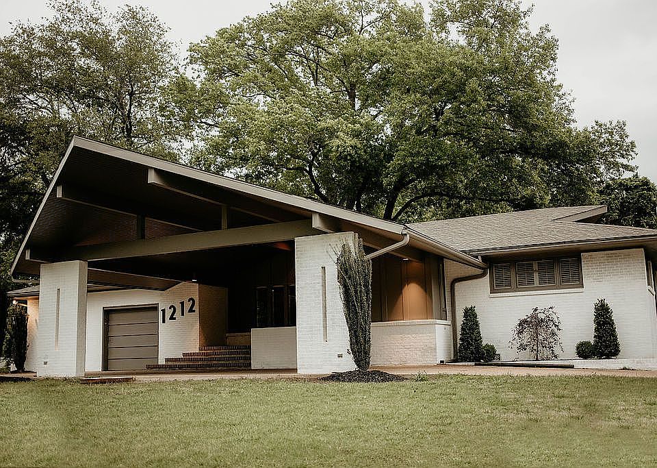 1st image of 1212 Oakdale Dr