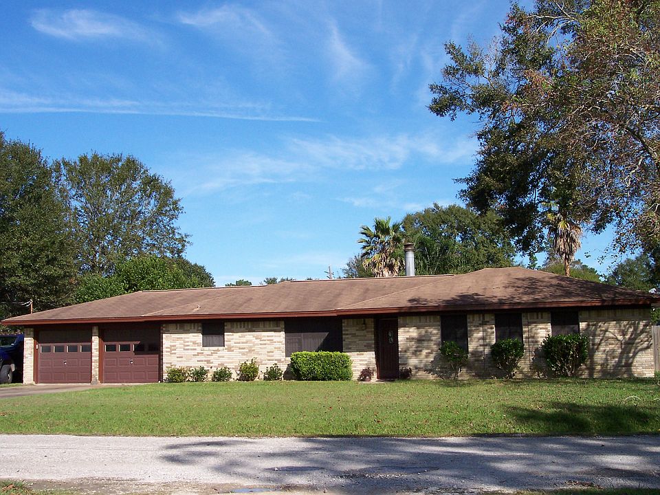 1st image of 195 Lynn Dr