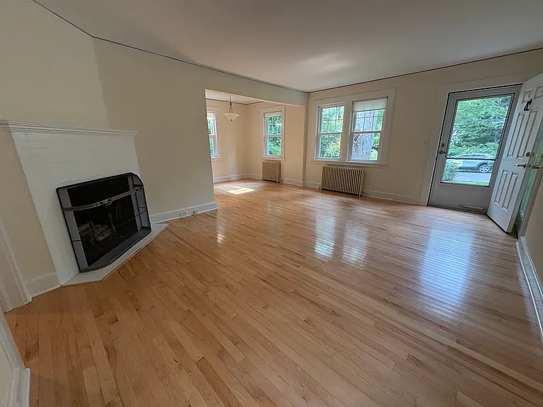 58 Benjamin St — Photo 5