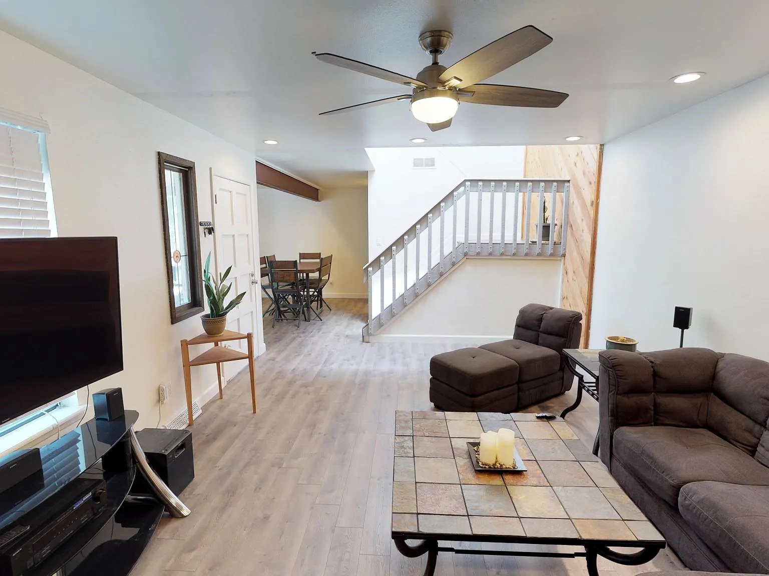 2 bed, 2072 sqft, $2,800 — Photo 3