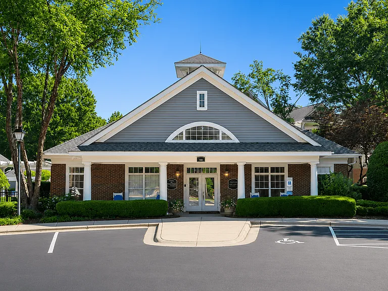 Brookberry Park Apartments — Photo 32