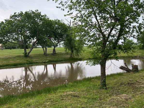 1563 Chinn Rd, Denton, TX 76207