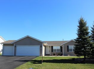 627 Talentina Trl, Roscoe, IL 61073