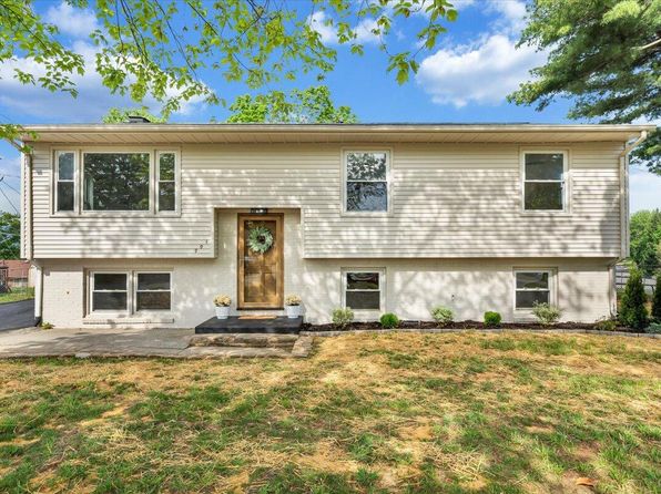 901 Citadel Ln, Salem, VA 24153