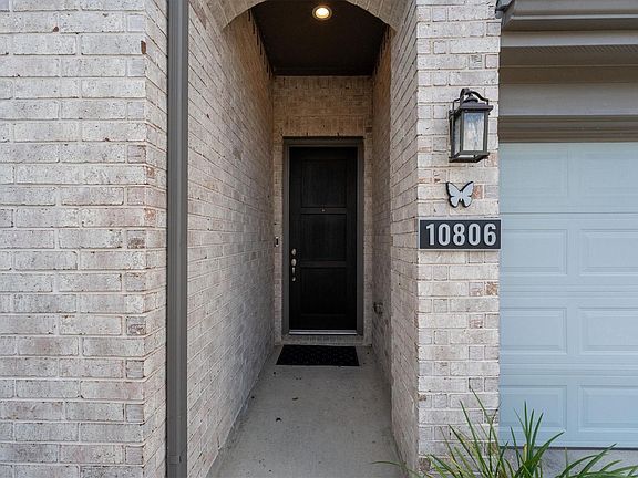4th image of 10806 Chrysalis Ct