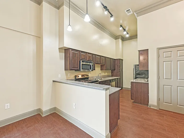 2101 Church Street — Photo 172
