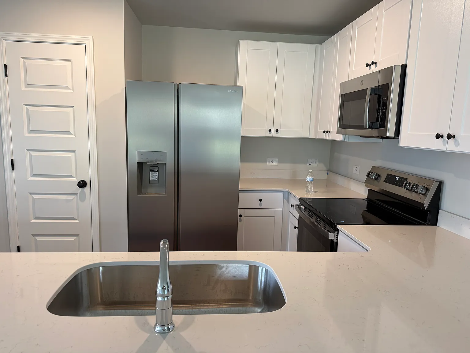 3 bed, 1474 sqft, $2,250 — Photo 4