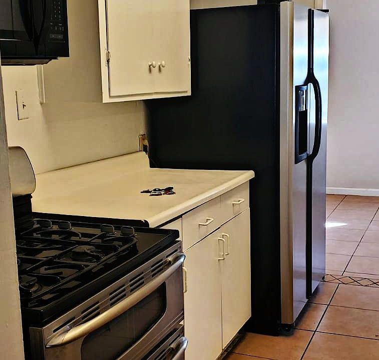 2nd image of 2504 W San Miguel Ave