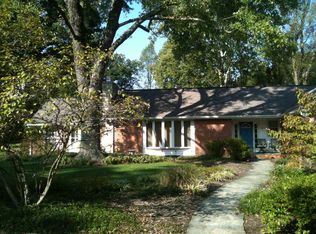 1412 Meadowcrest Dr, Charleston, WV 25314