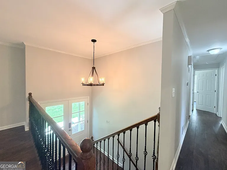 295 Redwood Dr SW — Photo 5
