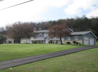 71 Trump Rd, Danville, PA 17821