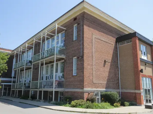 505 Simcoe St S #1A, Oshawa, ON L1H 4J9
