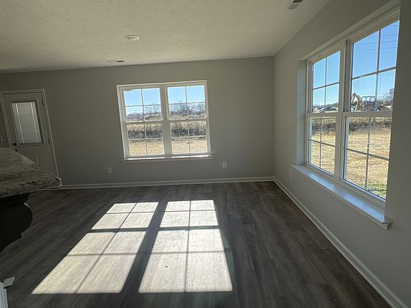 4th image of 119 Hidden Cir Lot 59