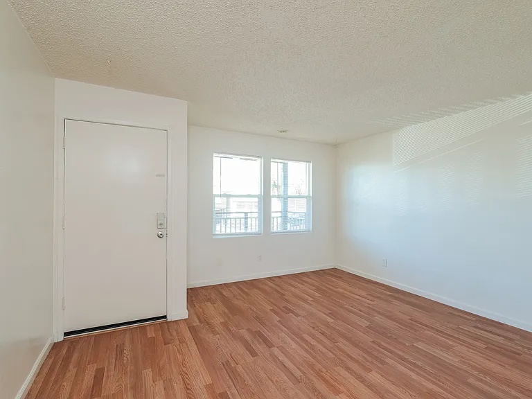 2-photo-Living-Room-