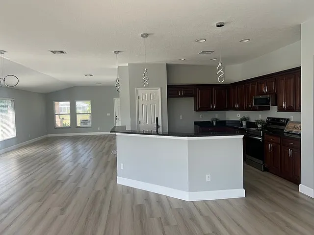 17314 Cape Horn Blvd — Photo 11