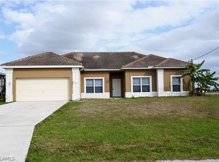 17 NW 32nd Pl, Cape Coral, FL 33993
