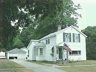 1st image of 212 E Elliott St
