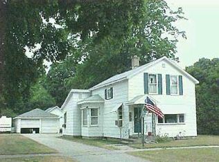 212 E Elliott St, Whitehall, MI 49461