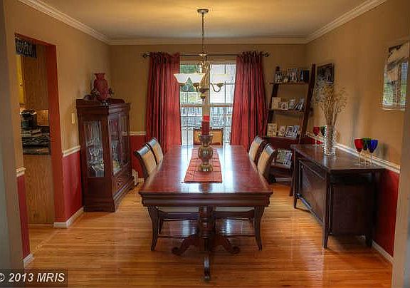 5th image of 5958 Reaves Ln