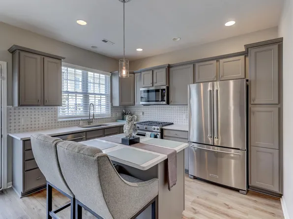 905 Lyndley Dr, Fort Mill, SC 29708