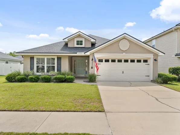 11521 Dunforth Cove Dr, Jacksonville, FL 32218