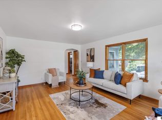 4069 Pratt St, Omaha, NE 68111