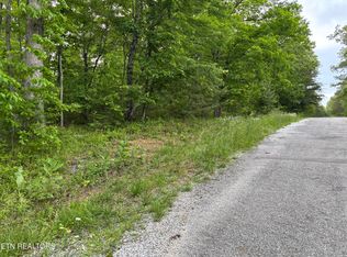 6025 Pocahontas Ln, Crossville, TN 38572