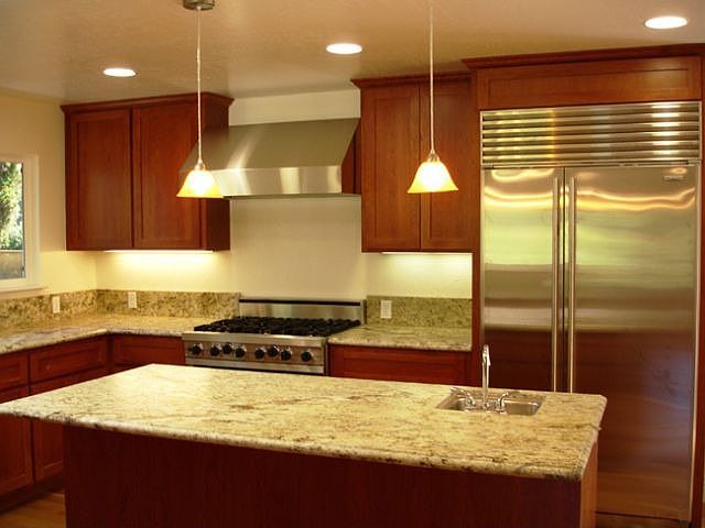 2nd image of 30 Dutch Valley Ln