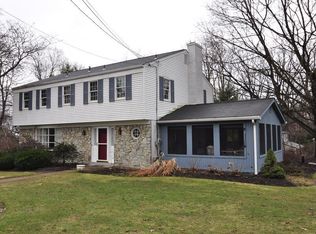 41 Ridgewood Rd, Pittsburgh, PA 15237