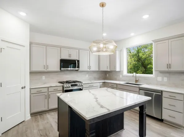 1320 136th Cir E, Rosemount, MN 55068