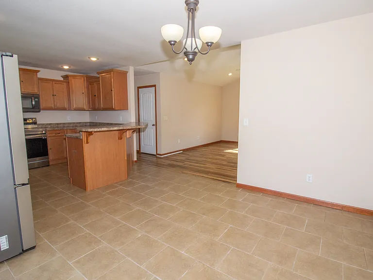 22039 Harlan Ln — Photo 5