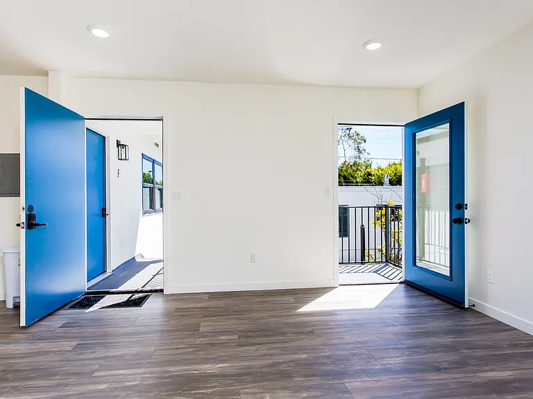 1256 Princeton St #E — Photo 11