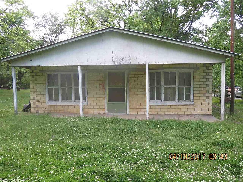 1st image of 1011 Penister St